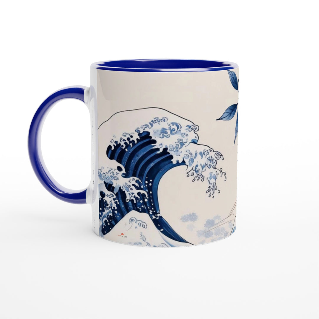 Taza El Mar Despierta en cerámica  de 325 ml con interior y asa en azul, diseño  japoneés inspirado en el mar y la serenidad.