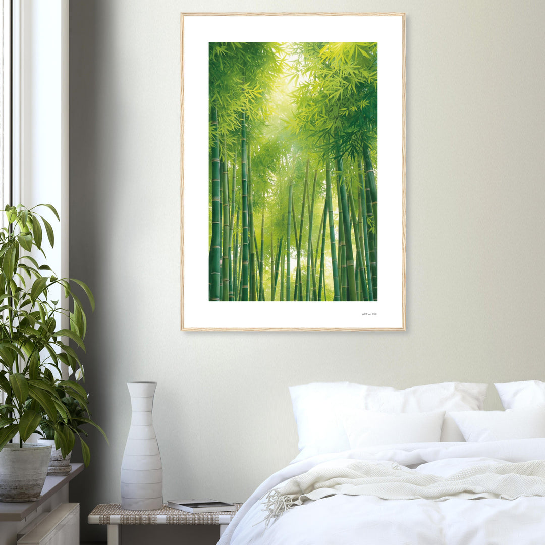 Lámina minimalista enmarcada de bosque de bambú verde: tallos verticales y hojas densas con luz solar difusa desde arriba.