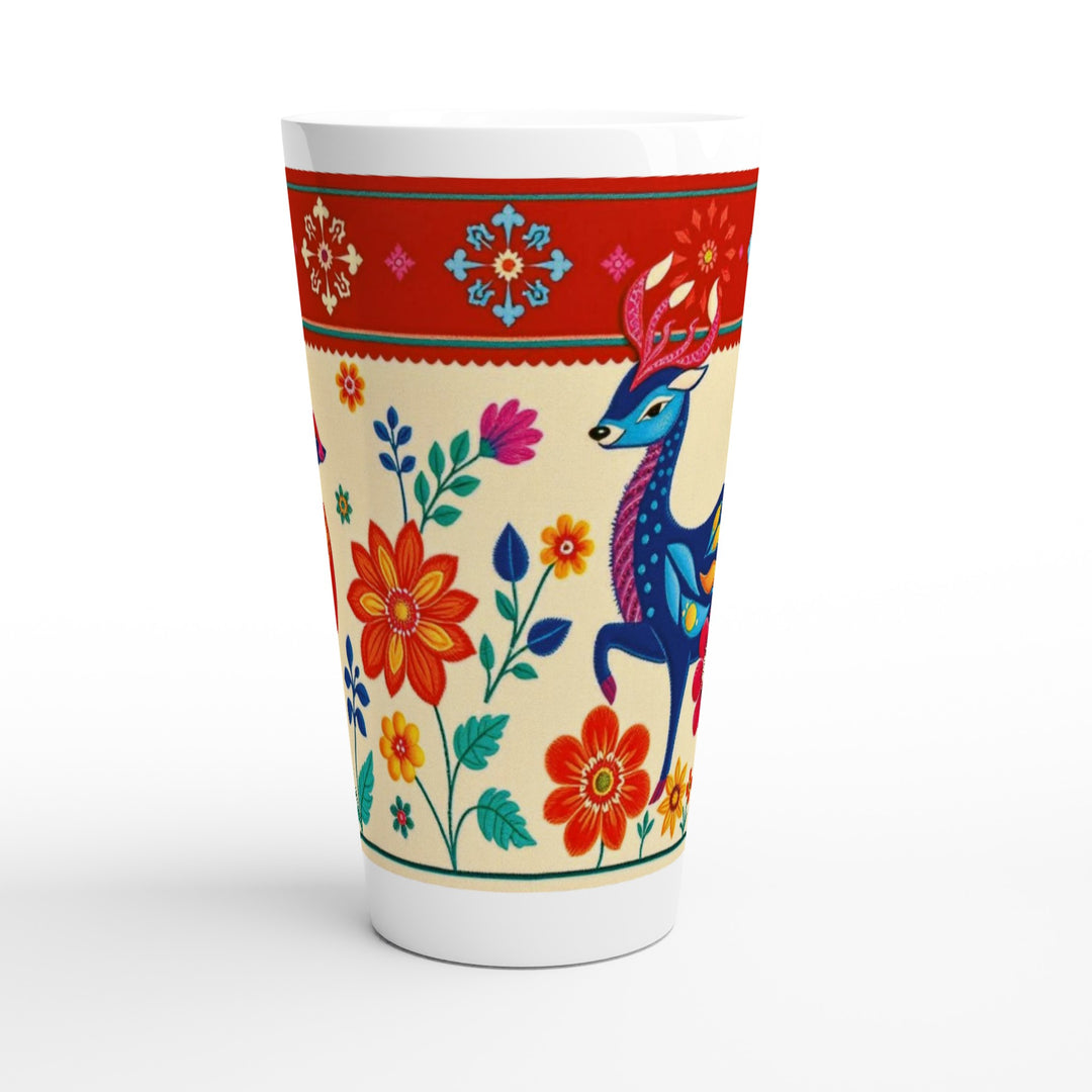 Vista lateral de taza alta con pavo real azul y flores de colores en estilo artesanal